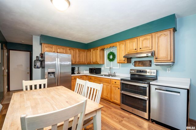 415 RIDGECREST Drive, Washington, IL 61571