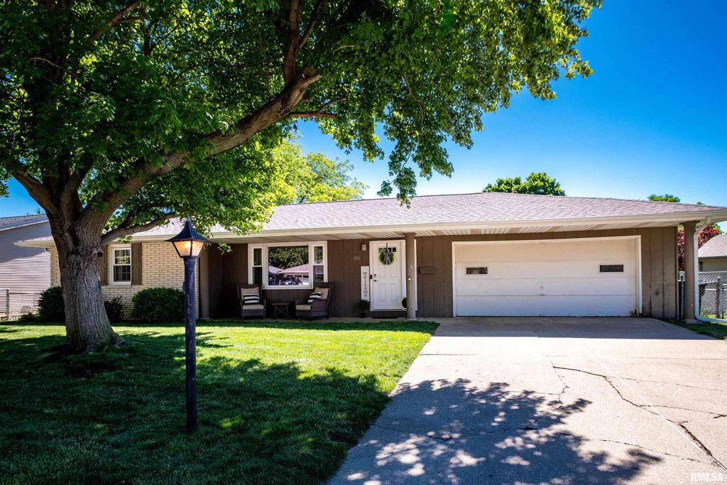 415 RIDGECREST Drive, Washington, IL 61571