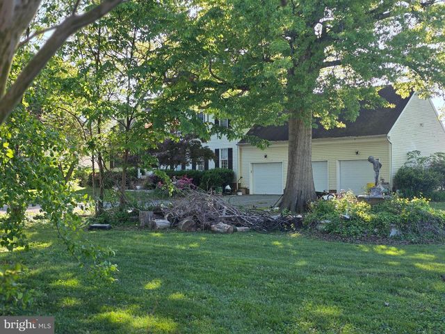 145 EDGEWATER DR, Edgewater, MD 21037