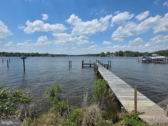145 EDGEWATER DR, Edgewater, MD 21037