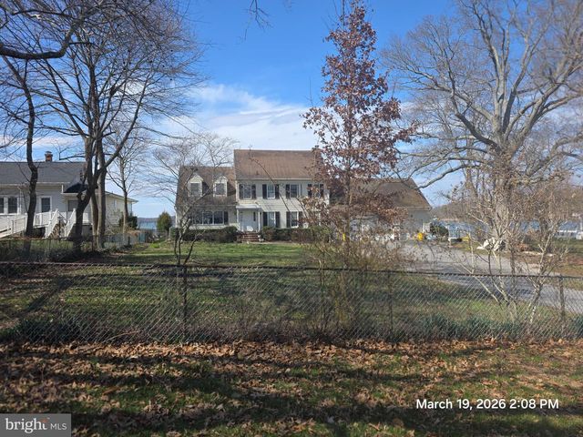 145 EDGEWATER DR, Edgewater, MD 21037