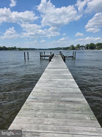 145 EDGEWATER DR, Edgewater, MD 21037