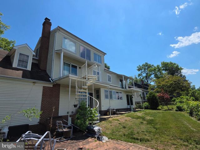 145 EDGEWATER DR, Edgewater, MD 21037