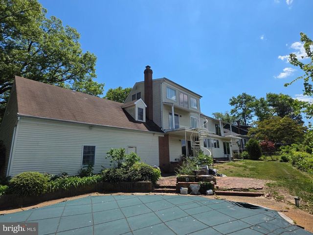 145 EDGEWATER DR, Edgewater, MD 21037
