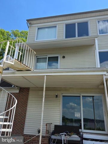 145 EDGEWATER DR, Edgewater, MD 21037
