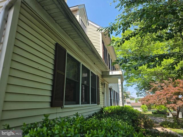 145 EDGEWATER DR, Edgewater, MD 21037