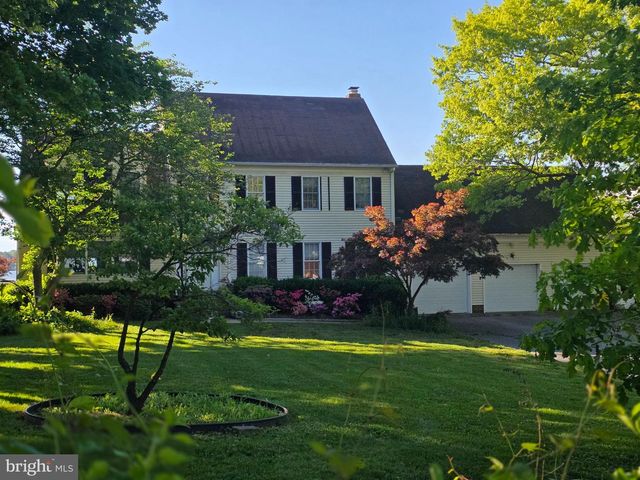 145 EDGEWATER DR, Edgewater, MD 21037