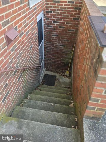 145 EDGEWATER DR, Edgewater, MD 21037