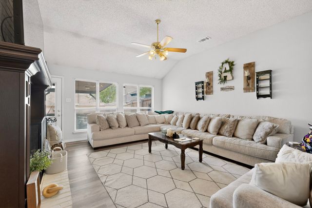 3015 Antelope Drive, Mesquite, TX 75181