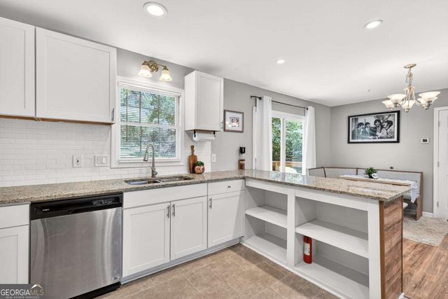 2380 Greenway Drive, Decatur, GA 30035