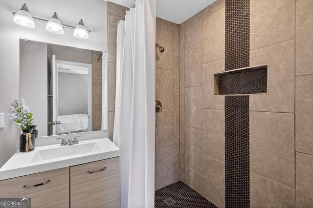 2380 Greenway Drive, Decatur, GA 30035