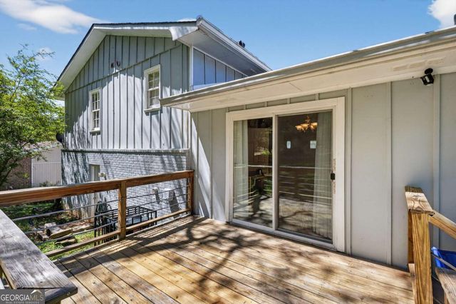 2380 Greenway Drive, Decatur, GA 30035