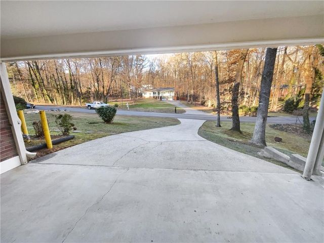 3431 Hickory View NW Drive, Marietta, GA 30064