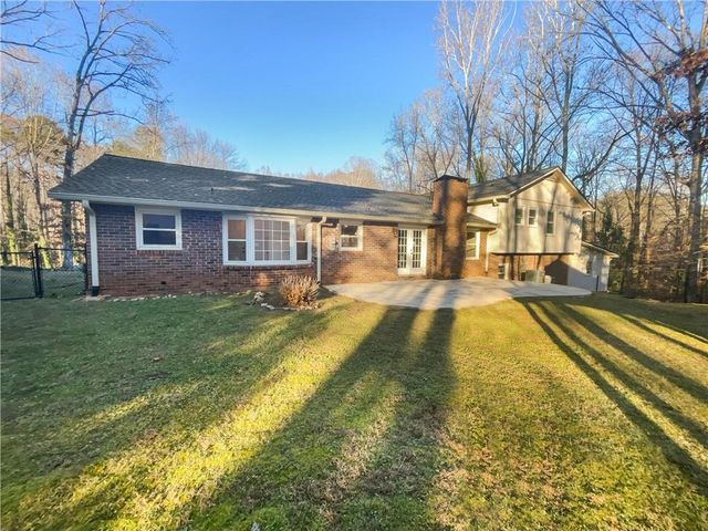 3431 Hickory View NW Drive, Marietta, GA 30064