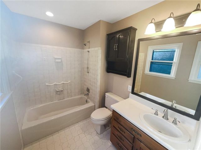 3431 Hickory View NW Drive, Marietta, GA 30064