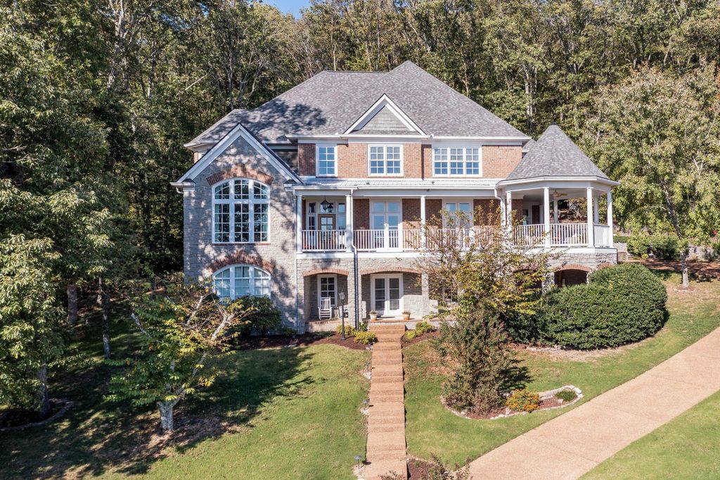 402 Stafford Close, Franklin, TN 37069