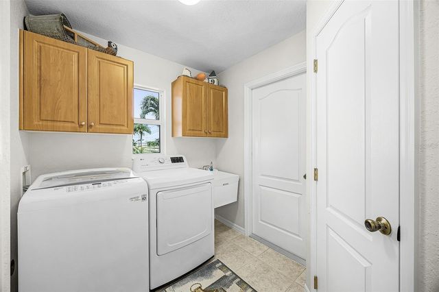 430 NW 39TH AVENUE, Cape Coral, FL 33993