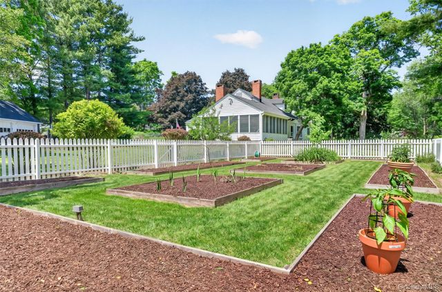 1825 Route 208, Washingtonville, NY 10992
