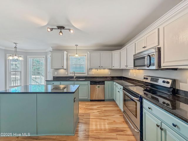 204 Armistead Way, Jacksonville, NC 28540