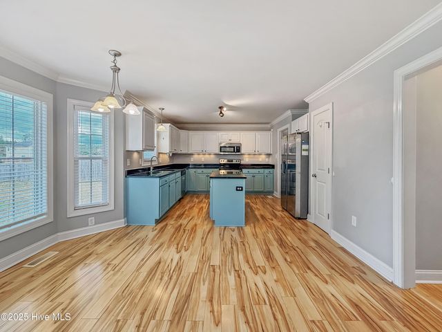 204 Armistead Way, Jacksonville, NC 28540