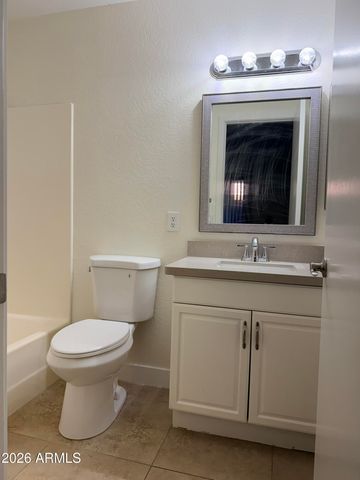 316 W HONONEGH Drive 6, Phoenix, AZ 85027