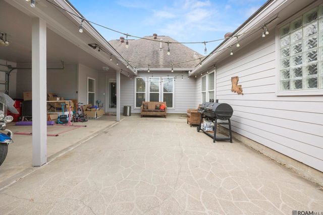 37050 Longwood Ave, Prairieville, LA 70769
