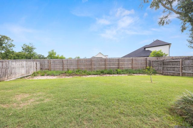 37050 Longwood Ave, Prairieville, LA 70769