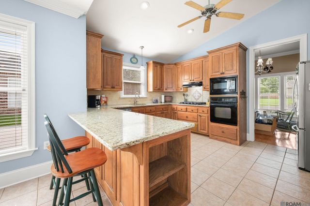 37050 Longwood Ave, Prairieville, LA 70769