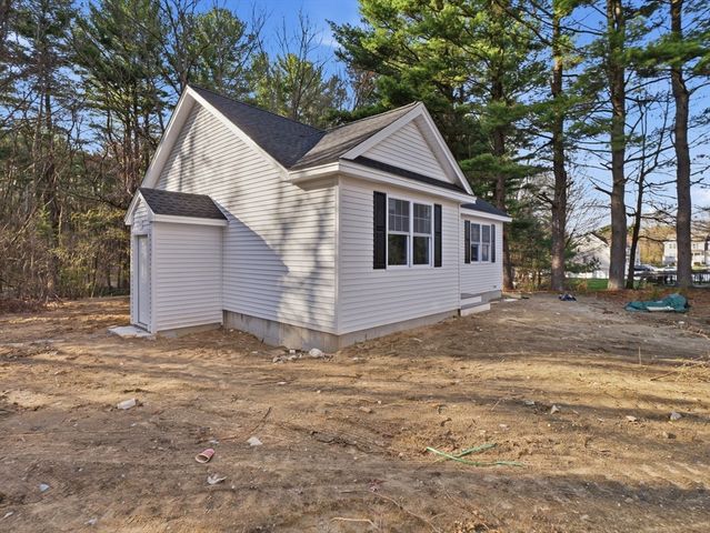 285 W Meadow Rd, Lowell, MA 01854