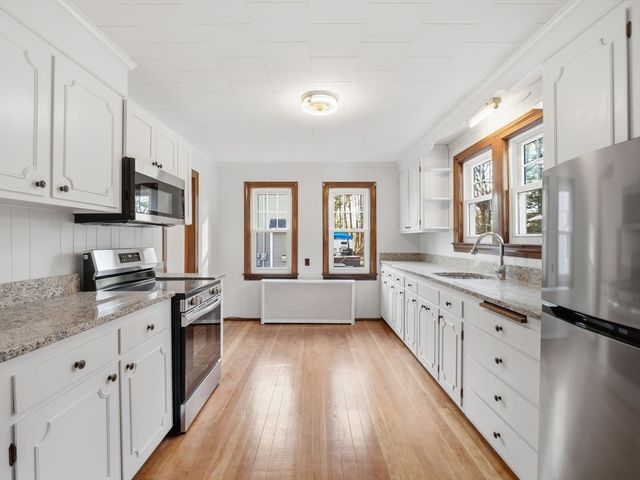 285 W Meadow Rd, Lowell, MA 01854
