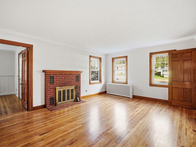 285 W Meadow Rd, Lowell, MA 01854