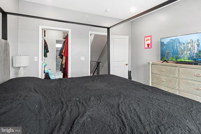 2109 PIERCE ST, Philadelphia, PA 19145