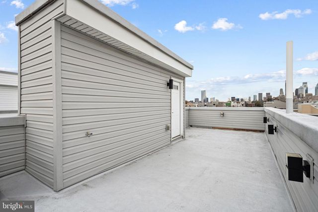 2109 PIERCE ST, Philadelphia, PA 19145