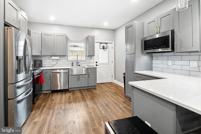 2109 PIERCE ST, Philadelphia, PA 19145