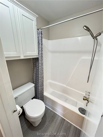 1904 Dartmouth Street K2, College Station, TX 77840