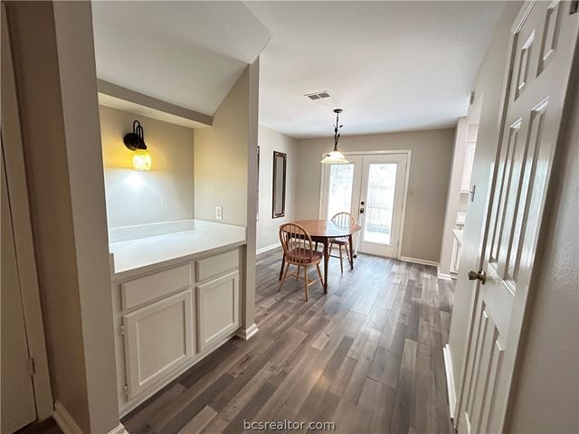 1904 Dartmouth Street K2, College Station, TX 77840