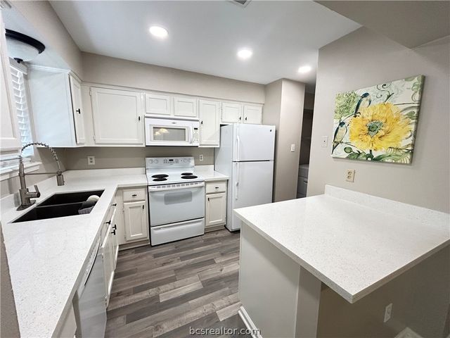 1904 Dartmouth Street K2, College Station, TX 77840