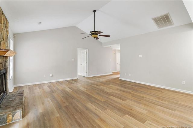 107 Hollow Lane, Raeford, NC 28376