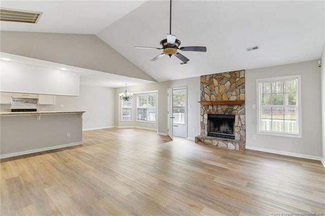 107 Hollow Lane, Raeford, NC 28376