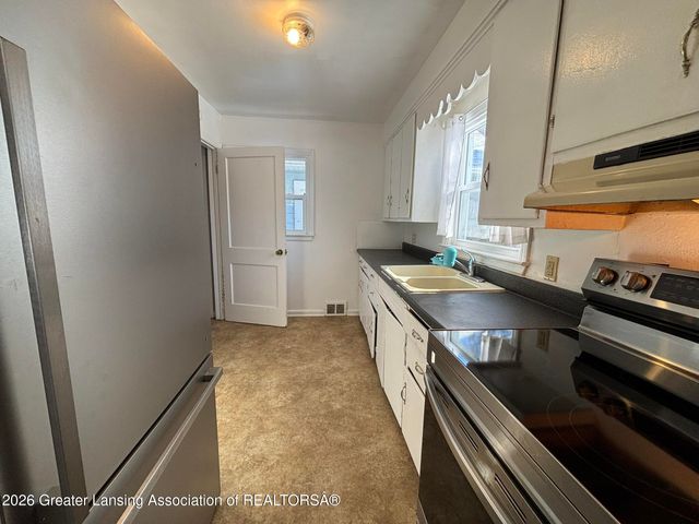 1218 Linwood Street, Lansing, MI 48915