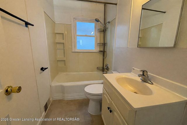 1218 Linwood Street, Lansing, MI 48915