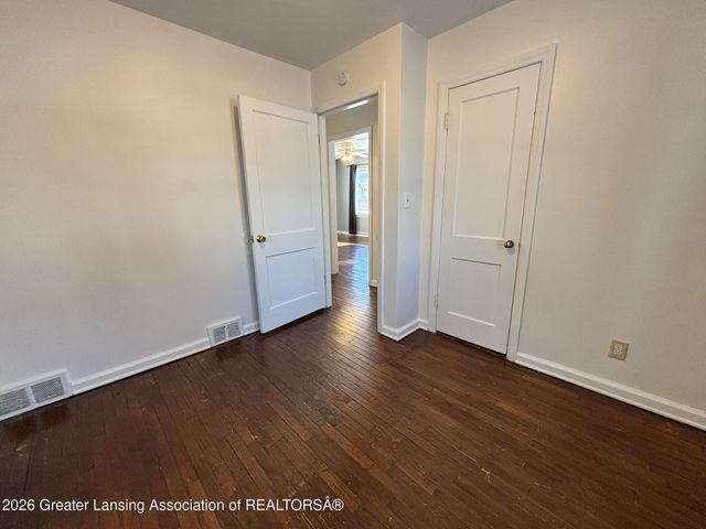 1218 Linwood Street, Lansing, MI 48915