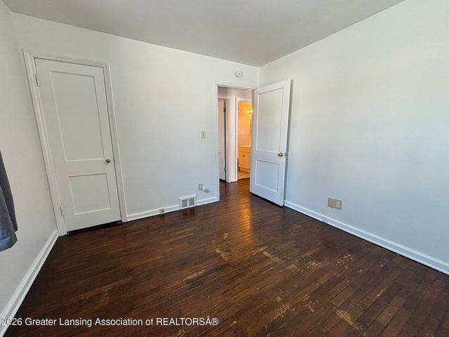 1218 Linwood Street, Lansing, MI 48915