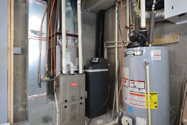 1124 Woodland Drive, Howard Lake, MN 55349