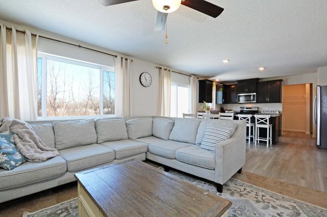 1124 Woodland Drive, Howard Lake, MN 55349