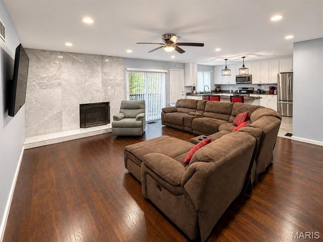 12674 Partridge Run Drive, St Louis, MO 63033
