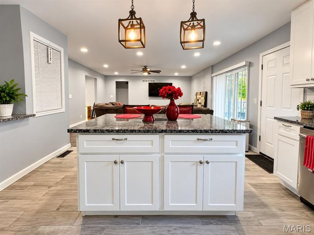 12674 Partridge Run Drive, St Louis, MO 63033