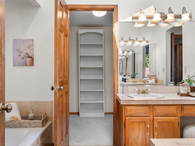 8159 Lodgepole Trail, Lone Tree, CO 80124