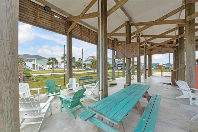 858 East Road, Crystal Beach, TX 77650
