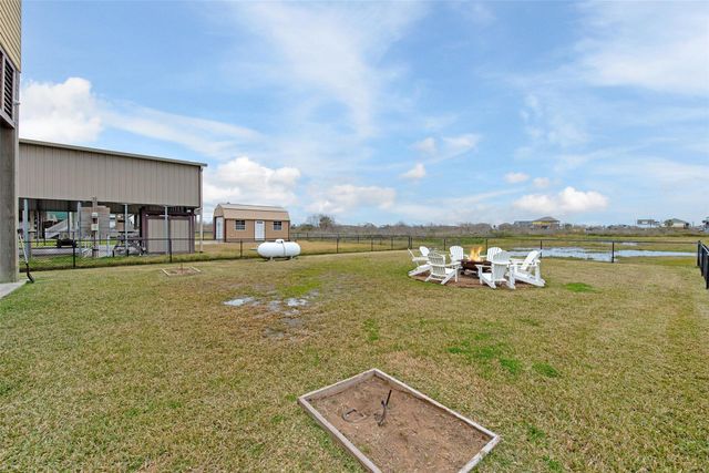 858 East Road, Crystal Beach, TX 77650